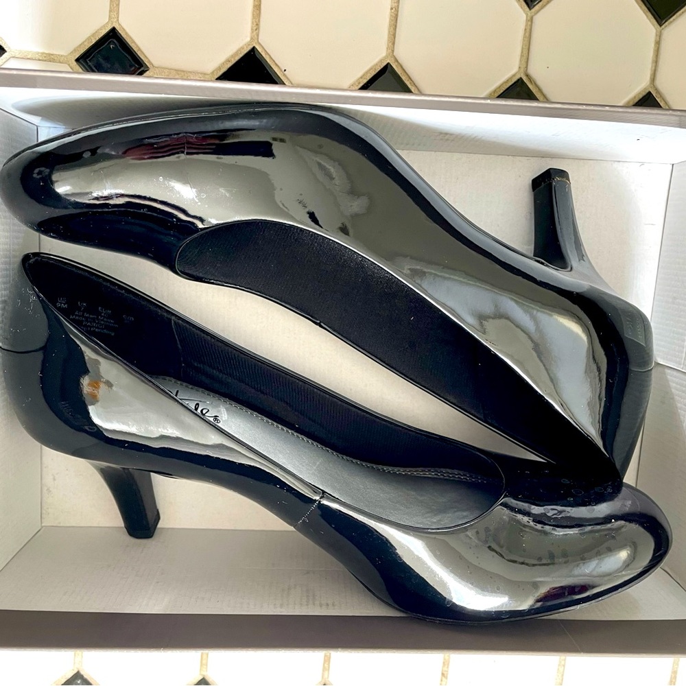 Lifestride Patent Leather Heels